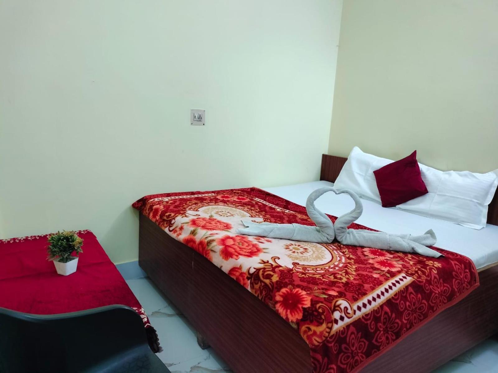 Jpm Guest House Varanasi Eksteriør billede