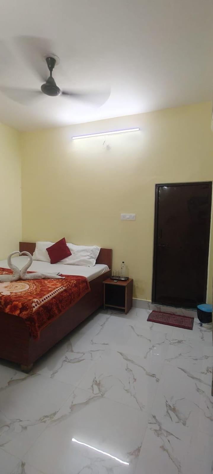 Jpm Guest House Varanasi Eksteriør billede